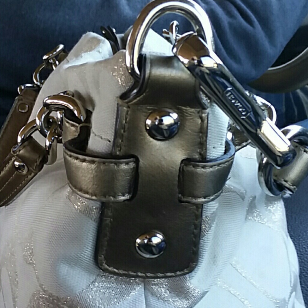 COACH Purse - Picture 2 of 5
